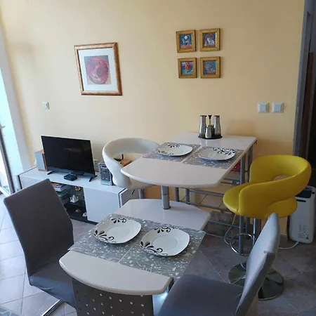 Sea Time Apartment *